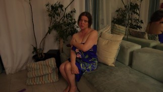 Sad stepmom needs sex