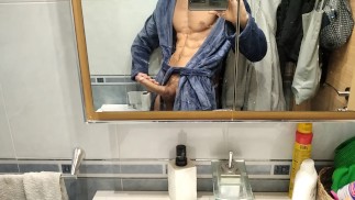 🇺🇸🇬🇧Mature Man with Nice Body and Huge Cock Unloads a MASSIVE CUMSHOT!