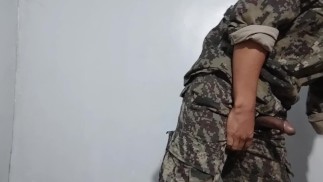 On his military break he masturbates while his colleagues are on guard