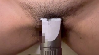 Japanese milf shaving under hair