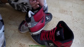 Ripping of the soles of my smelly dc shoes and cumming on them