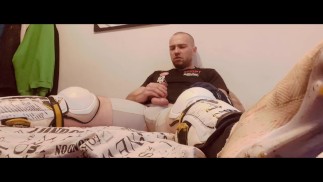 Wank in Hockey shinpads Soccer cleats and Hockey gloves
